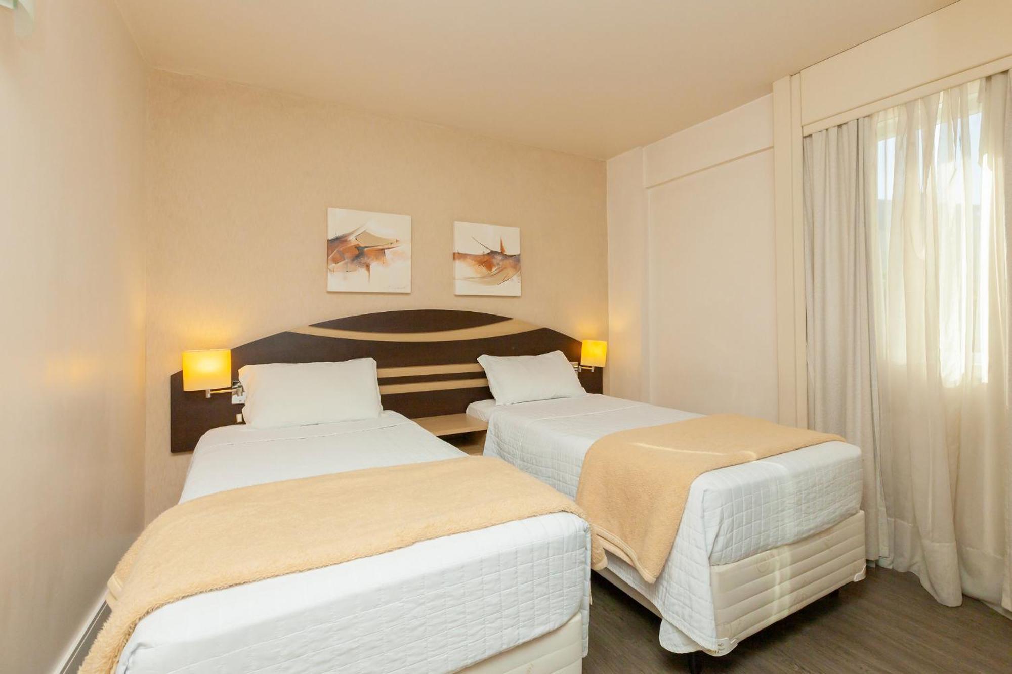 Tri Hotel Vittoria Bento เบงโต กองซัลเวส ภายนอก รูปภาพ